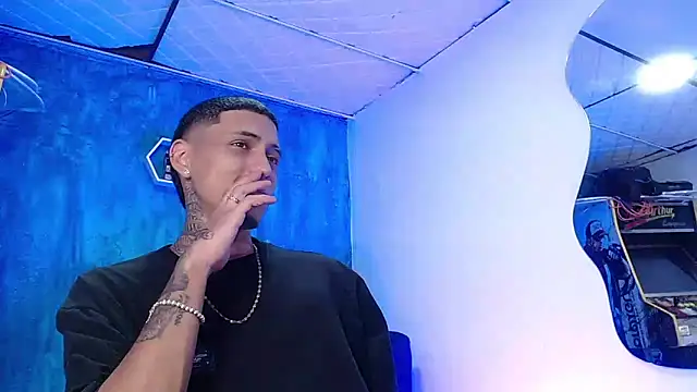 Liam lee online show from 24, 1, 2025