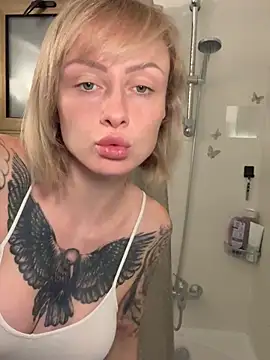 Snapshot of haileyhope_ chatting on 8, 3, 2026 haileyhope online show from 8, 3, 2026