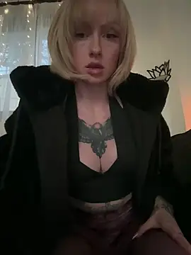 Snapshot of haileyhope_ chatting on 31, 3, 2026 haileyhope online show from 31, 3, 2026