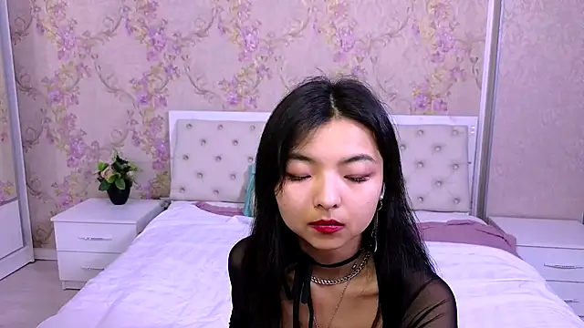 Snapshot of Shy_Kira chatting on 3, 12, 2024 Shy Kira online show from 3, 12, 2024