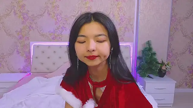 Snapshot of Shy_Kira chatting on 21, 12, 2024 Shy Kira online show from 21, 12, 2024