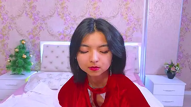 Snapshot of Shy_Kira chatting on 23, 12, 2024 Shy Kira online show from 23, 12, 2024