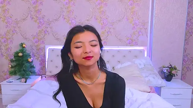 Snapshot of Shy_Kira chatting on 26, 12, 2024 Shy Kira online show from 26, 12, 2024