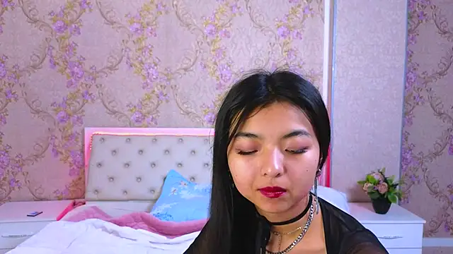 Snapshot of Shy_Kira chatting on 22, 1, 2025 Shy Kira online show from 22, 1, 2025