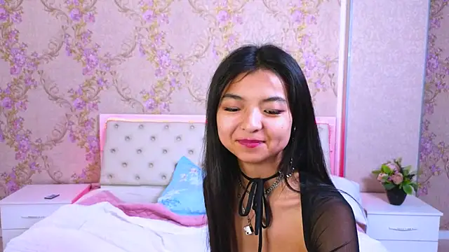 Snapshot of Shy_Kira chatting on 22, 1, 2025 Shy Kira online show from 22, 1, 2025