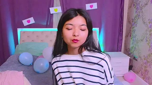 Snapshot of Shy_Kira chatting on 11, 2, 2025 Shy Kira online show from 11, 2, 2025