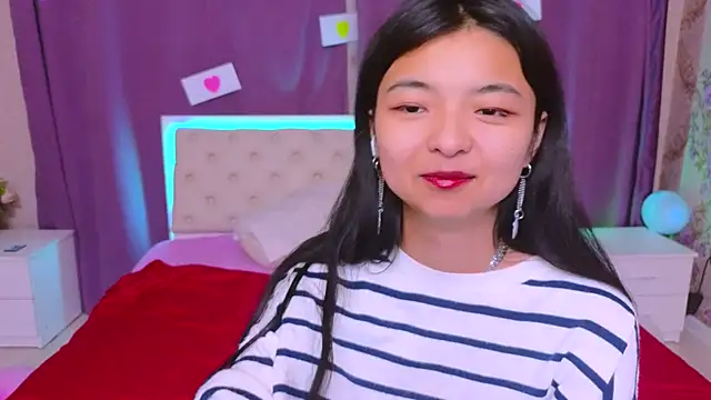 Snapshot of Shy_Kira chatting on 13, 2, 2025 Shy Kira online show from 13, 2, 2025