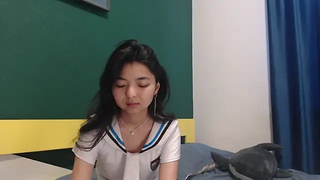 Shy Kira online show from 29, 4, 2026