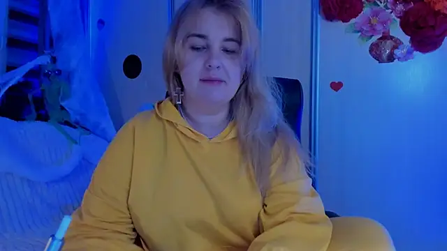 CoraSwon online show from 3, 11, 2025