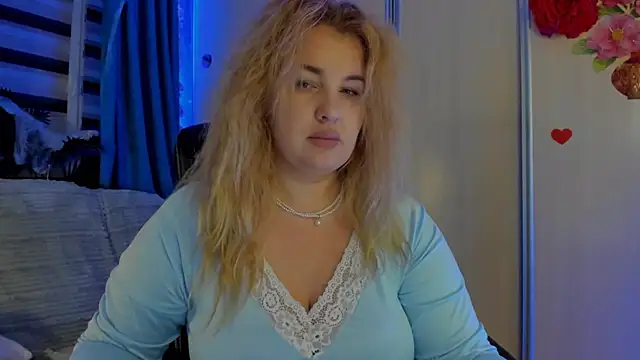 CoraSwon online show from 8, 11, 2025