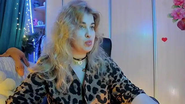 CoraSwon online show from 25, 2, 2026