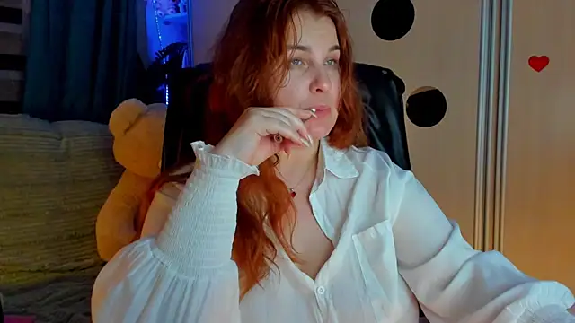 CoraSwon online show from 2, 5, 2026