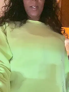 Snapshot of KLoveeee chatting on 9, 1, 2025 KLoveeee online show from 9, 1, 2025