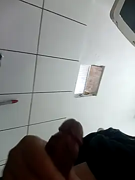 Snapshot of Fiel77 chatting on 2, 11, 2025 Fiel77 online show from 2, 11, 2025