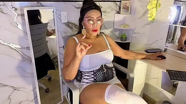 AmberNix online show from 23, 7, 2026