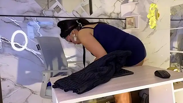 AmberNix online show from 29, 7, 2026