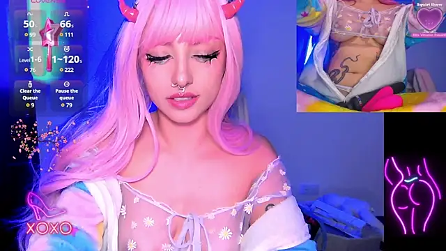 HollyDominic online show from 22, 2, 2025