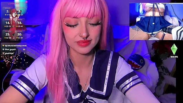 HollyDominic online show from 3, 10, 2025