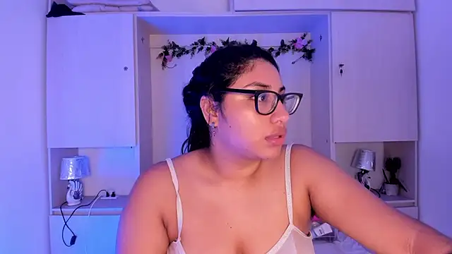 Snapshot of CANDYGABYY chatting on 10, 7, 2026 CANDYGABYY online show from 10, 7, 2026