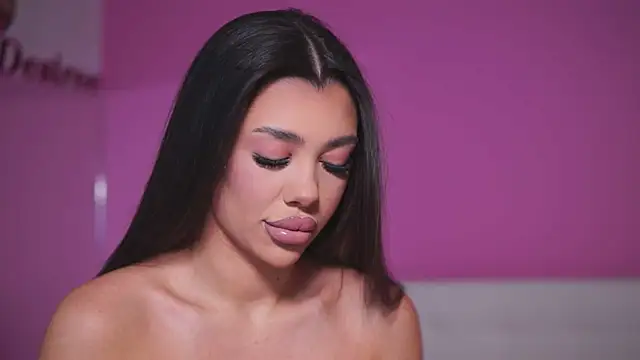 Snapshot of NatyDesiree chatting on 3, 3, 2025 NatyDesiree online show from 3, 3, 2025