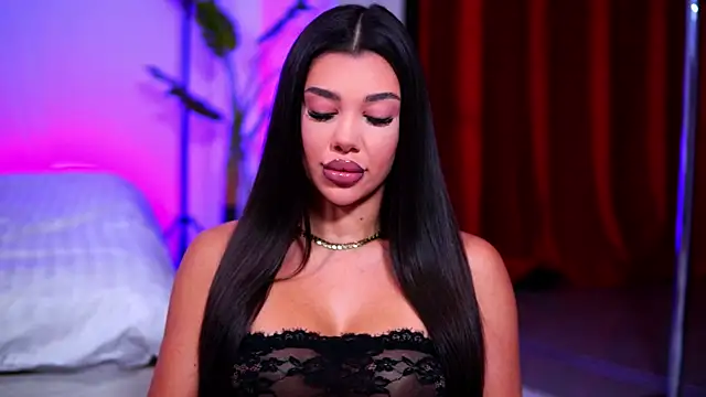 Snapshot of NatyDesiree chatting on 2, 11, 2025 NatyDesiree online show from 2, 11, 2025