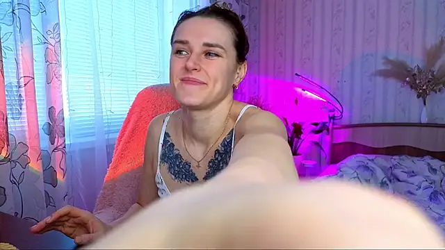 Bella  Swoon online show from 7, 2, 2026