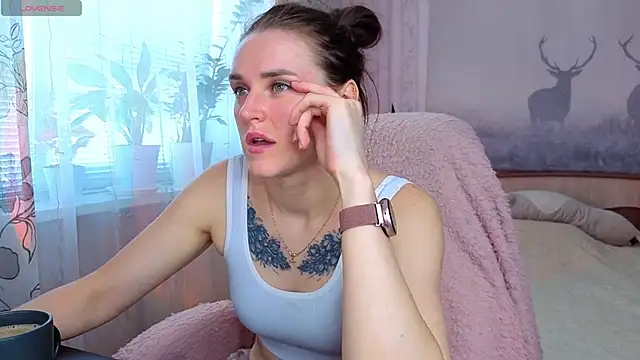 Bella  Swoon online show from 26, 5, 2026