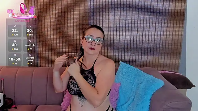 ariana cross online show from 15, 12, 2025