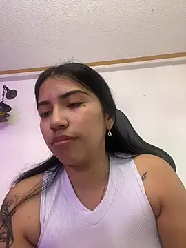 Snapshot of SaritaHot_69 chatting on 9, 12, 2024 SaritaHot 69 online show from 9, 12, 2024