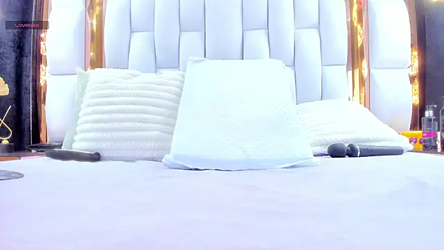 RileySweett online show from 27, 10, 2025