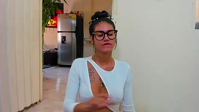 Snapshot of Samantha__latinaXXX chatting on 13, 3, 2026 Samantha latinaXXX online show from 13, 3, 2026