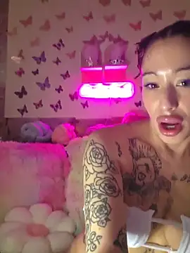 Chachou000 online show from 5, 8, 2026