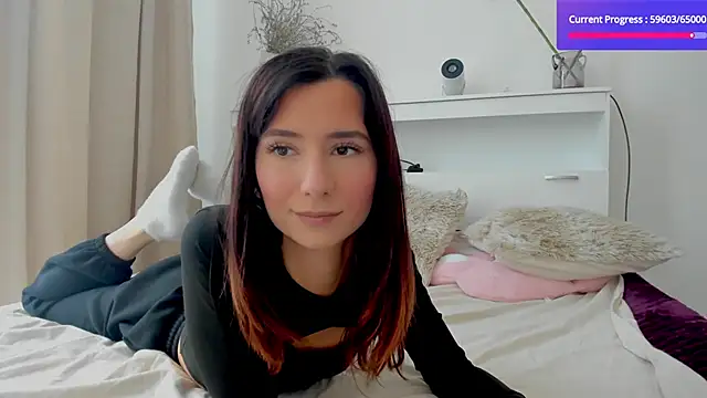 crystalnut online show from 5, 10, 2025