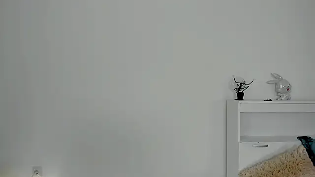 Snapshot of crystalnut chatting on 16, 11, 2025 crystalnut online show from 16, 11, 2025