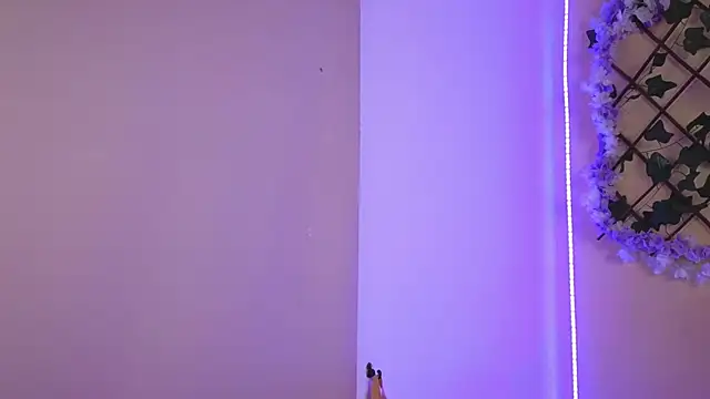 Baby Xian online show from 22, 12, 2024