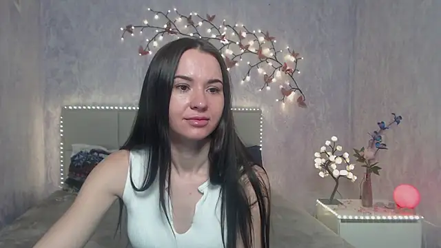 KaraCriegs online show from 12, 3, 2026