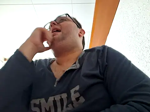 Snapshot of Javier_bear chatting on 12, 1, 2025 Javier bear online show from 12, 1, 2025