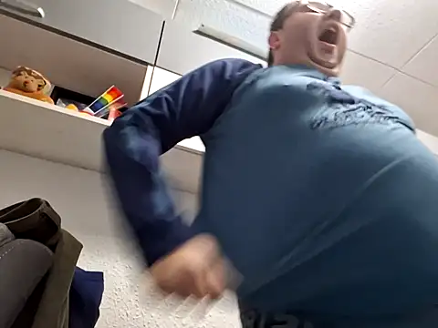 Snapshot of Javier_bear chatting on 24, 1, 2025 Javier bear online show from 24, 1, 2025