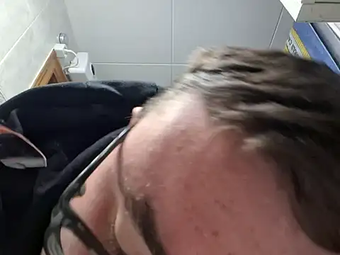 Snapshot of Javier_bear chatting on 7, 2, 2025 Javier bear online show from 7, 2, 2025