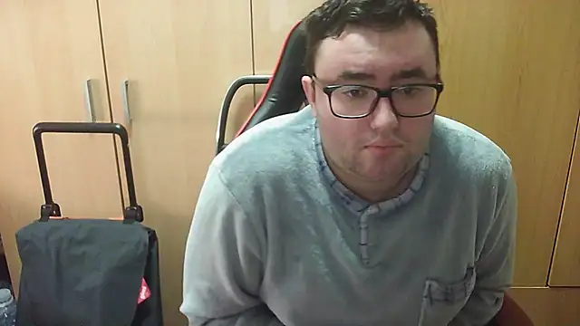 Snapshot of Javier_bear chatting on 9, 2, 2025 Javier bear online show from 9, 2, 2025