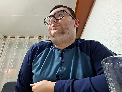 Snapshot of Javier_bear chatting on 10, 2, 2025 Javier bear online show from 10, 2, 2025