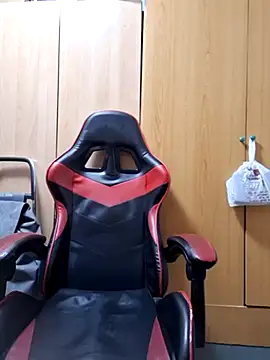 Snapshot of Javier_bear chatting on 10, 3, 2025 Javier bear online show from 10, 3, 2025