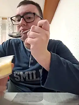 Snapshot of Javier_bear chatting on 16, 3, 2025 Javier bear online show from 16, 3, 2025