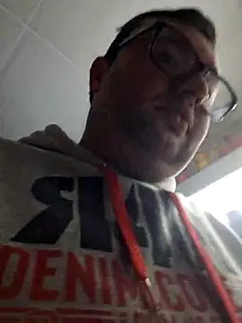 Javier bear online show from 5, 3, 2026