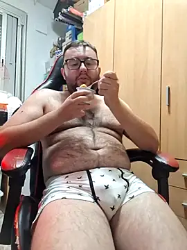 Javier bear online show from 5, 8, 2026