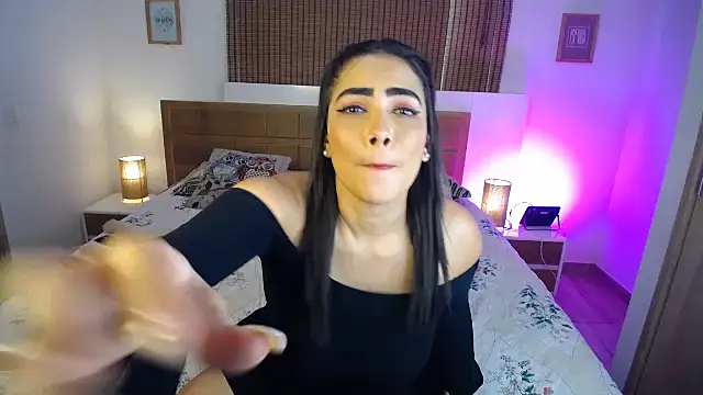 Snapshot of ShanonLe chatting on 17, 1, 2025 ShanonLe online show from 17, 1, 2025