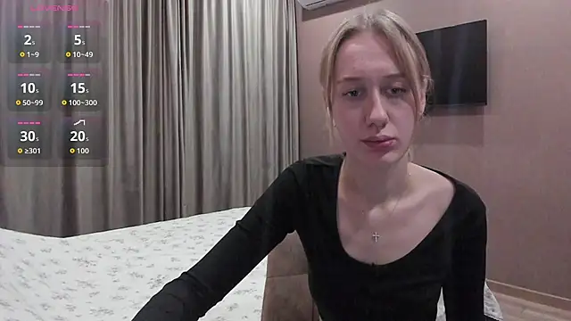 Mika Ray online show from 10, 11, 2025