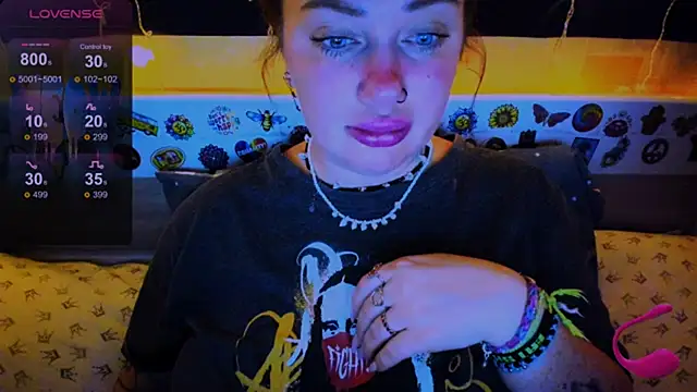 EllieOz online show from 23, 2, 2025