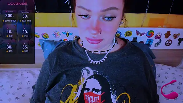 EllieOz online show from 28, 2, 2025