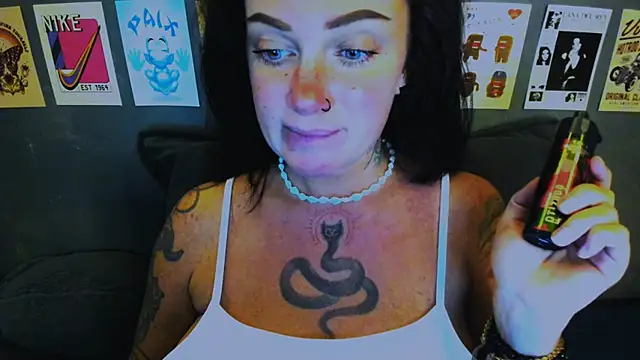 EllieOz online show from 26, 4, 2026